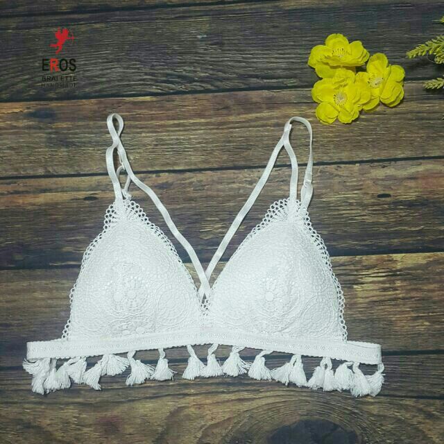Áo lót bralette tua rua