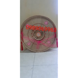 nón quai thao biểu diễn