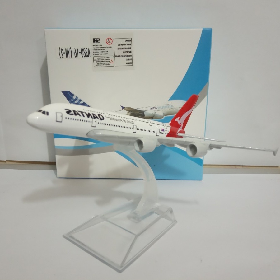 Mô Hình Máy Bay Qantas Spirit of Australia Airbus A380 Bằng Sắt Toàn Bộ