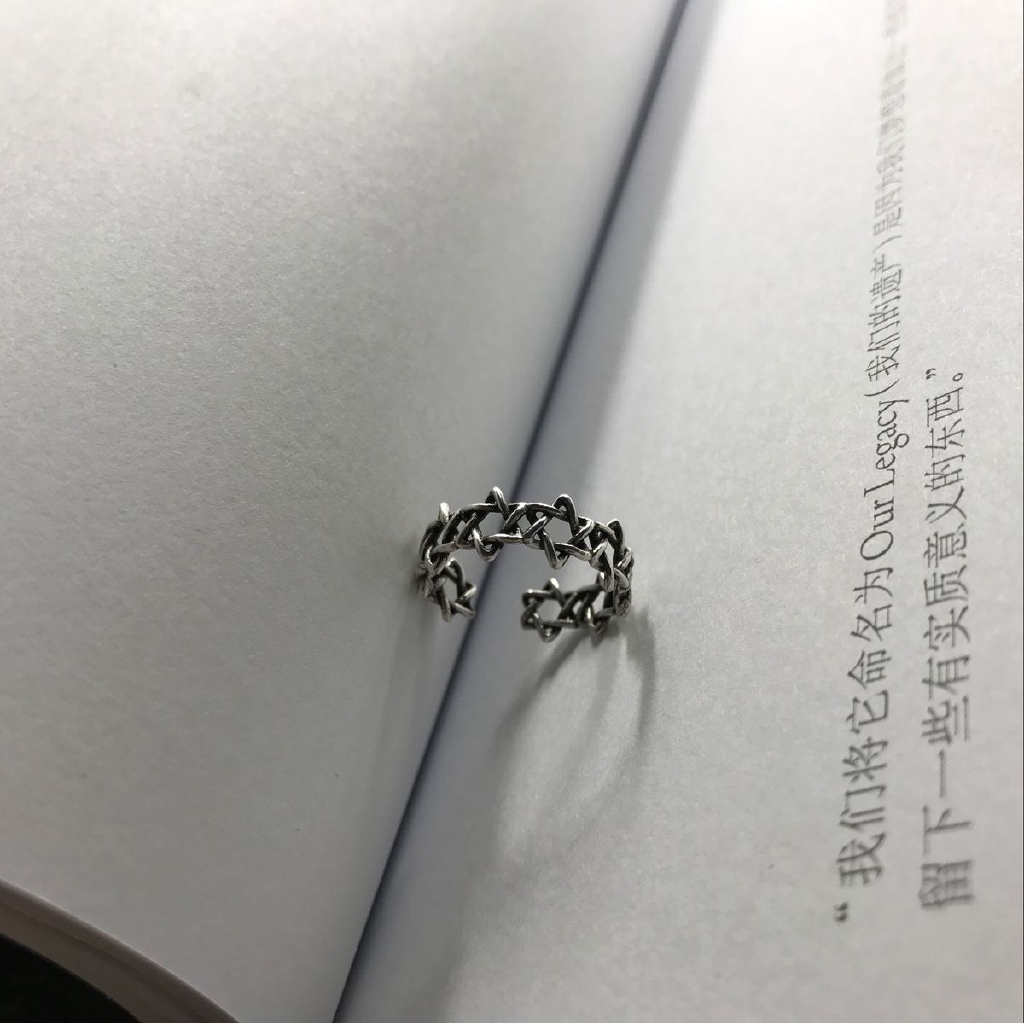 Nhẫn đeo tay họa tiết bện sao 6 cánh khoét rỗng phong cách Retro cho nữ