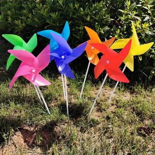 100 chong chóng que cầm tay nhựa 20cm tặng kèm cây