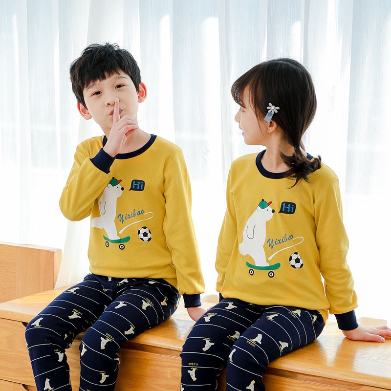 Bộ đồ ngủ 2 món gồm áo tay dài in hình gấu và quần dài size 90-160 dành cho bé