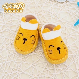 Tất chống trượt cho bé chân 11cm đến 14cm (không chọn màu)