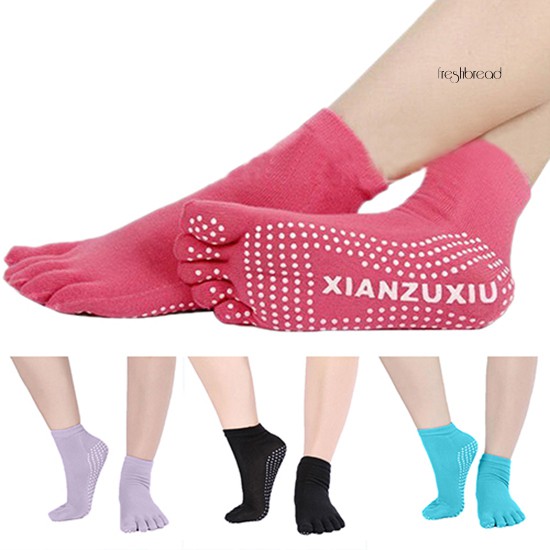 Vớ Nữ Xỏ 5 Ngón Nhiều Màu Sắc Chống Trượt Tiện Dụng Khi Tập Gym, Yoga