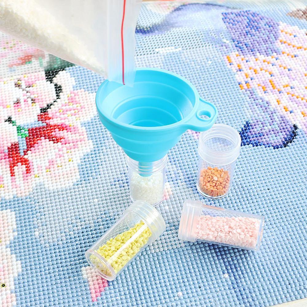 Bình Đựng Hạt Bằng Silicone 5D Tiện Lợi