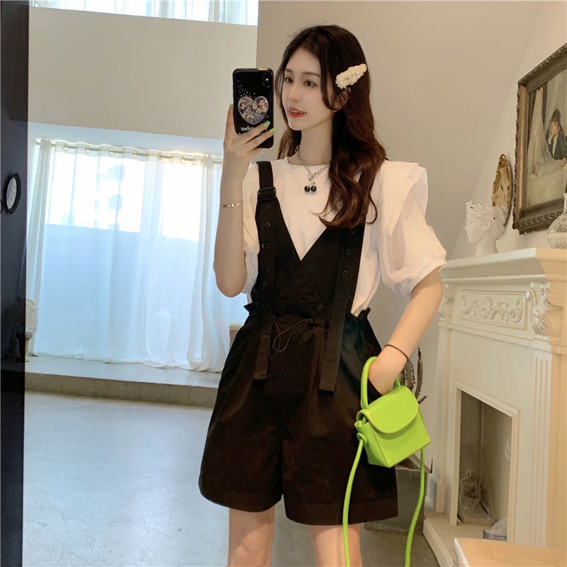 Set Áo Thun Ngắn Tay Form Rộng Và Quần Yếm Lưng Cao Thời Trang Dành Cho Nữ