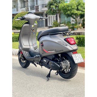 Tem Vespa Sprint đen bóng full bộ