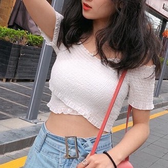 Áo Croptop kiểu áo trễ vai tay ngắn