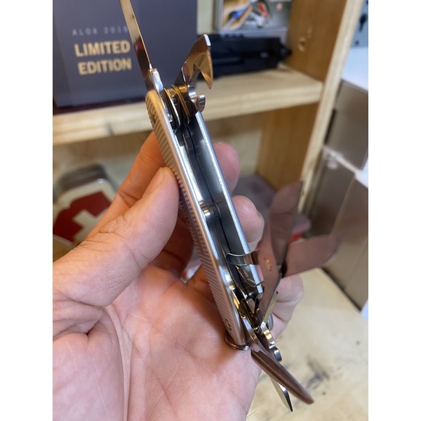 Victorinox Pioneer X Alox 93mm màu Bạc , Hàng New - Dụng cụ đa năng