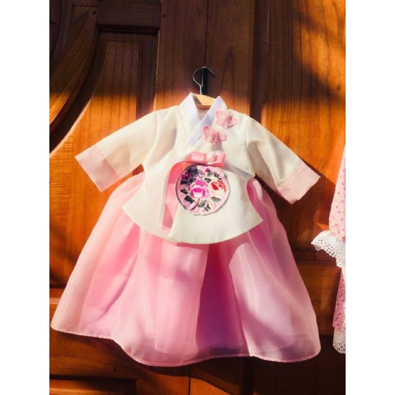 Bộ hanbok cho bé