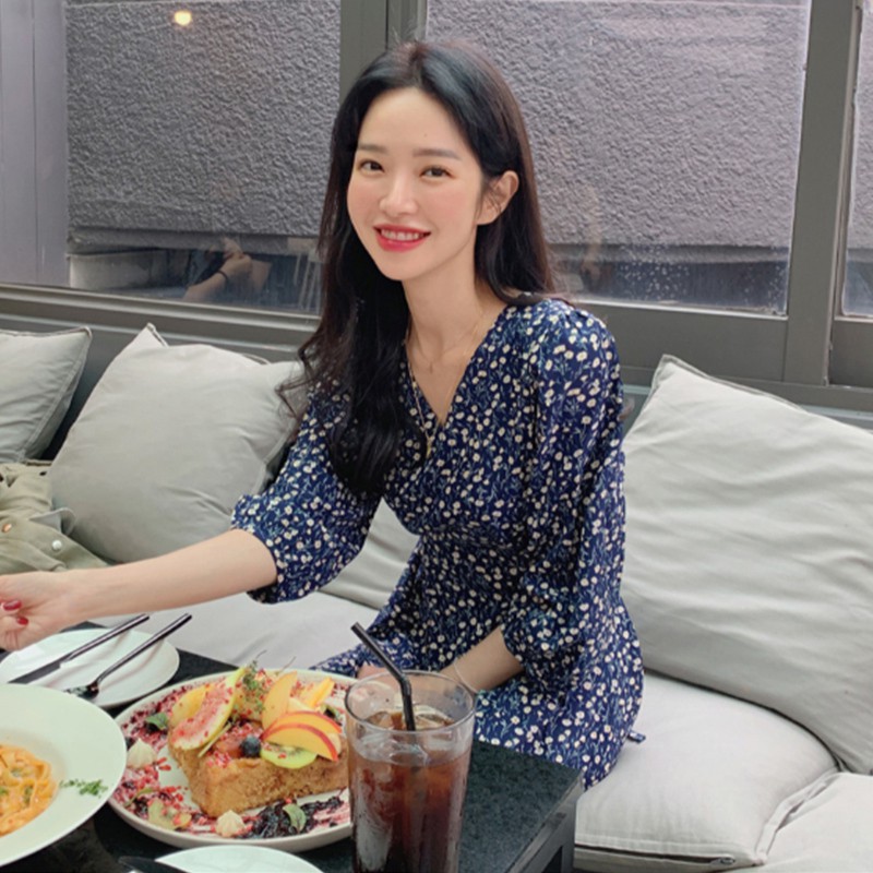 (HÁNG SẴN) Váy hoa bi dáng dài màu xanh dương cổ V thắt eo Vintage Hàn Quốc nhẹ nhàng mùa thu | BigBuy360 - bigbuy360.vn