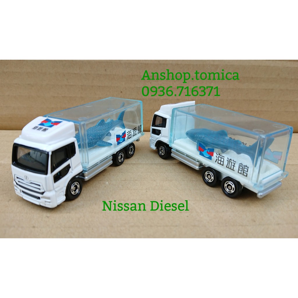 Mô hình xe tải chở cá mập tomica Nhật Bản