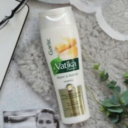 Dầu gội Vatika Garlic Shampoo Helps Maintain Natural Hair Growth chiết xuất tỏi kích thích mọc tóc nhanh