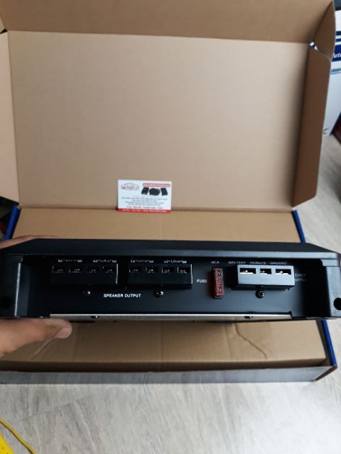 Amply Xe Alpine BBX F1200 Nhật Bản. Miễn Phí Lắp Đặt