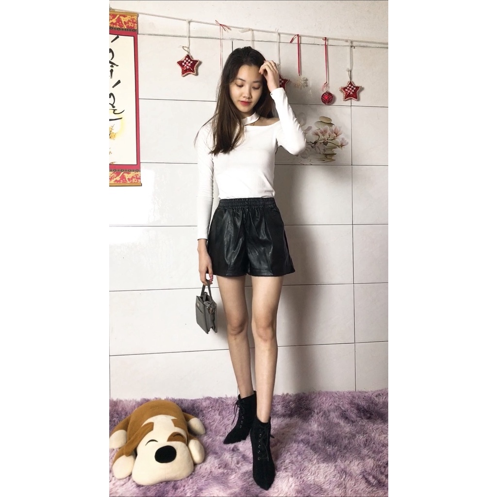 Quần đùi nữ cạp chun chất liệu  da mềm, bên trong lót nhung Bling Store BL59