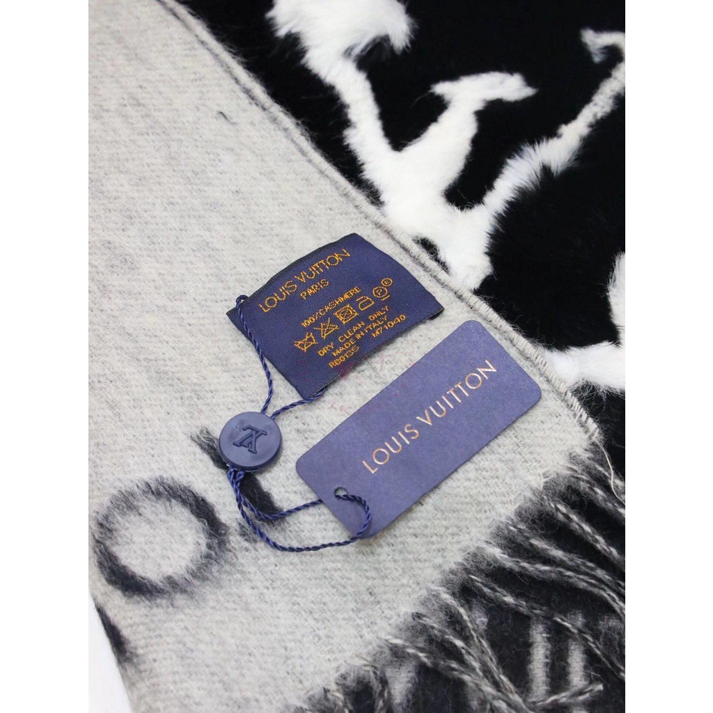 Khăn Choàng Dạ Lông Cừu Có Túi Cao Cấp