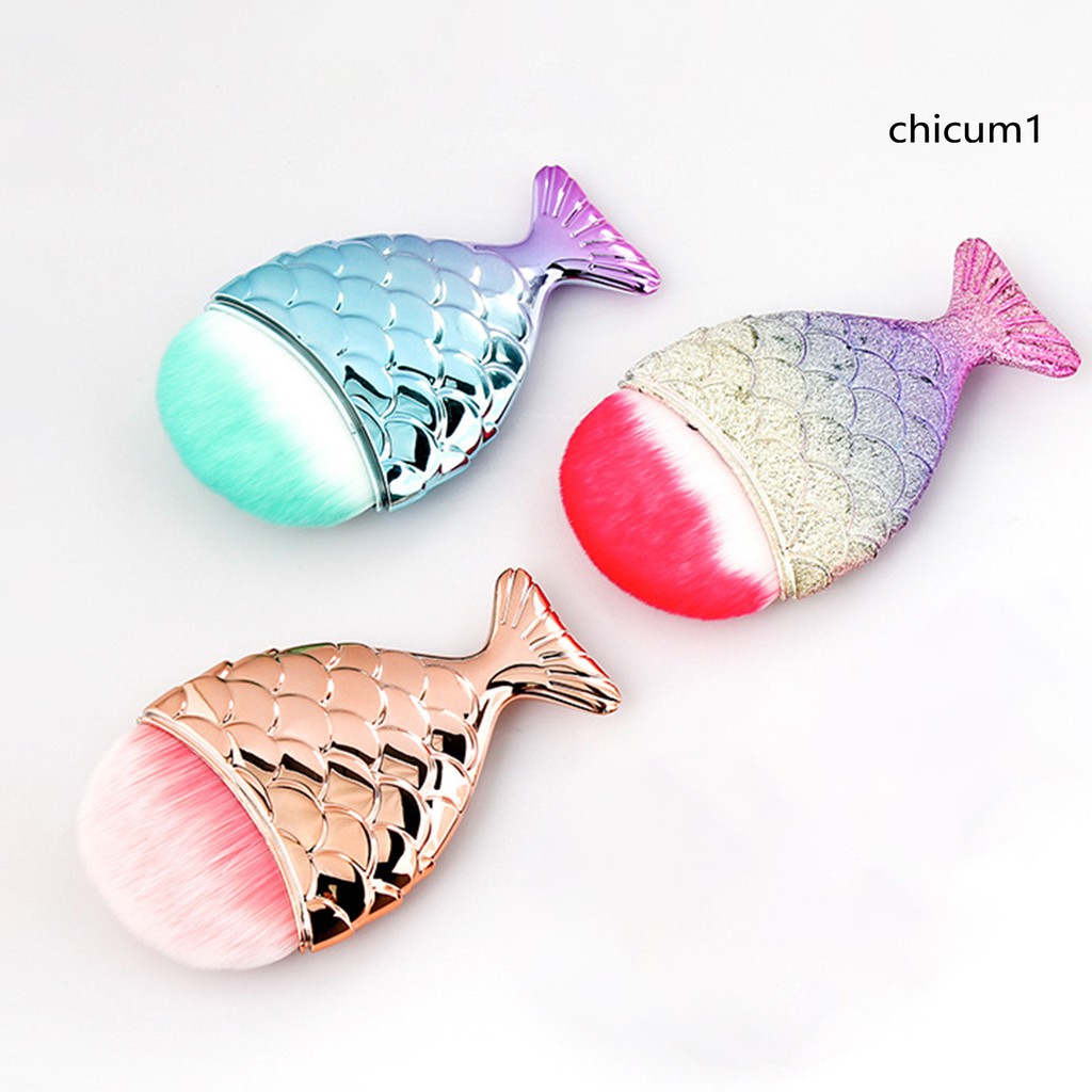 [Hàng mới về] Cọ làm sạch bụi móng tay hình đuôi cá sáng tạo