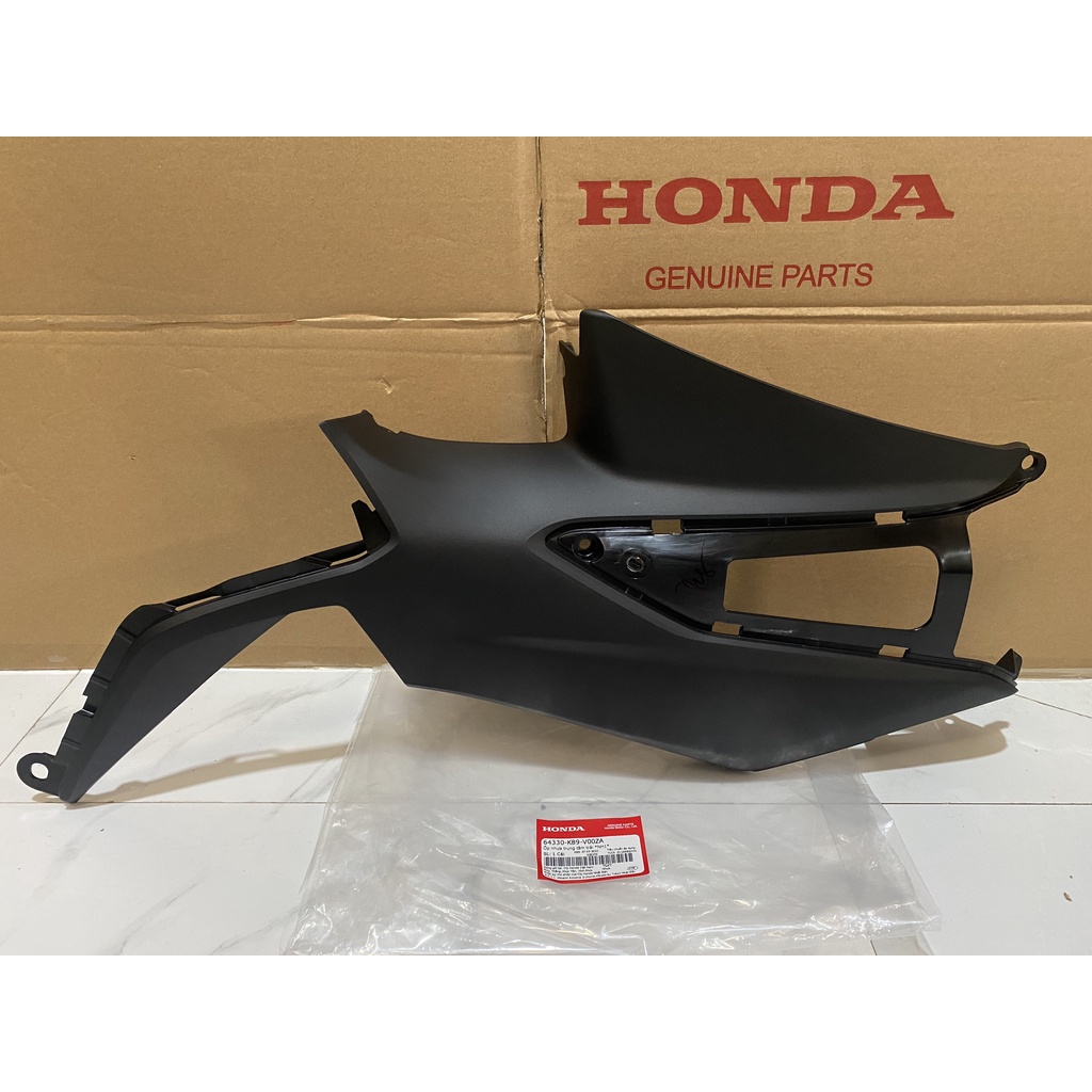 Ốp nhựa trung tâm bên trái HONDA WAVE A110 năm 2017-2018-2019-2022-2023 màu Đen.