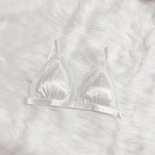 Glossy White Bralette- Áo lót ren trắng sexy thoải mái