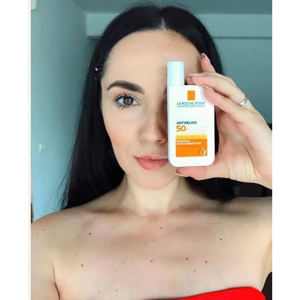 Kem Chống Nắng La Roche-Posay Anthelios Fluide Invisible Và Shaka Fluide SPF50+