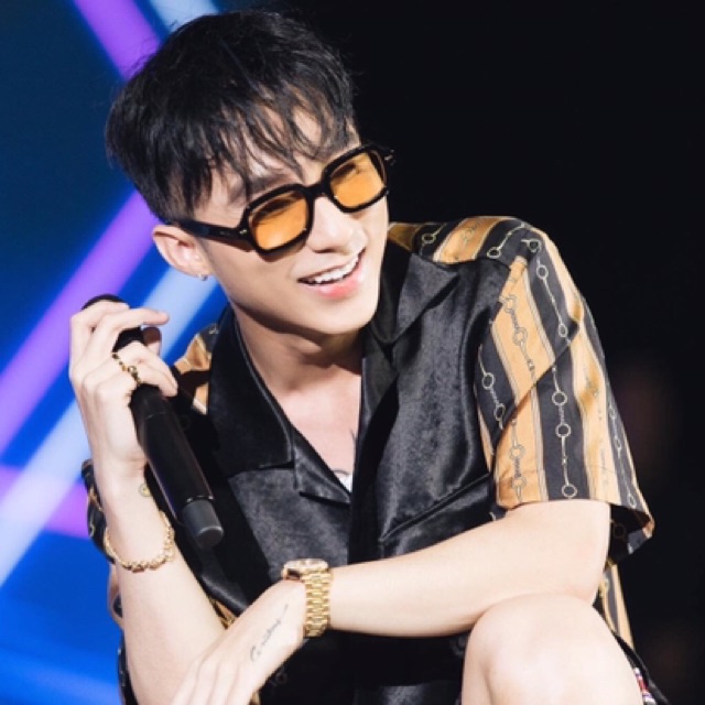 Kính Mát Thời Trang Sơn Tùng Cao Cấp