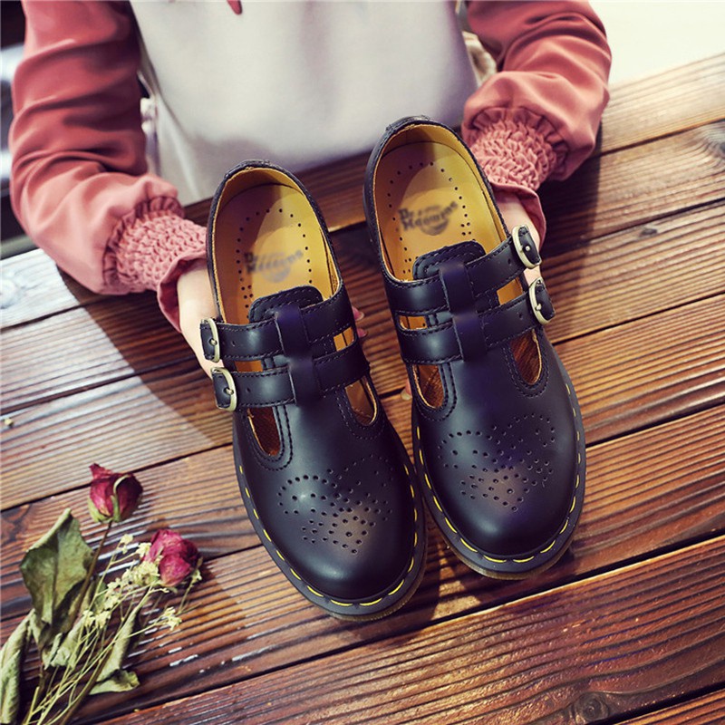 Giày bốt Martin Dr. Martens Air Wair 8065 thời trang cho cặp đôi