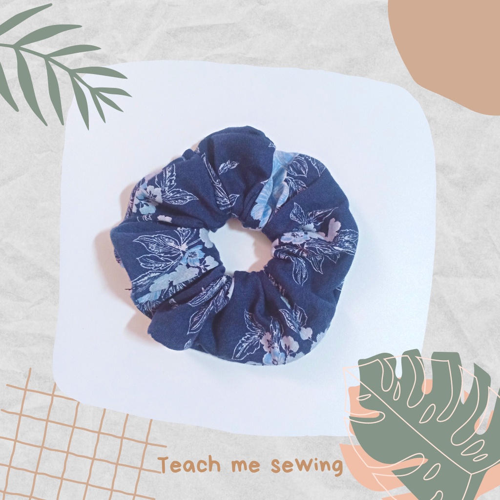 Cột tóc scrunchies họa tiết hoa, baby siêu đáng yêu