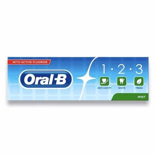 Kem đánh răng Oral B trắng răng và thơm miệng ( bill Anh )