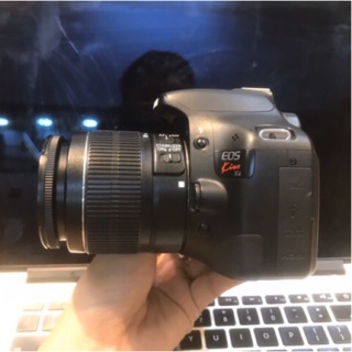Máy ảnh canon 550D kèm kis 18-55mm