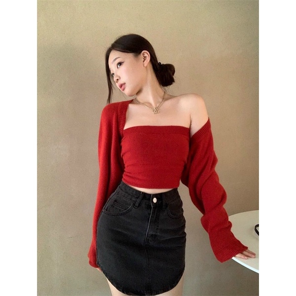 Set áo ống + áo khoác croptop đỏ + chân váy đen lai bầu