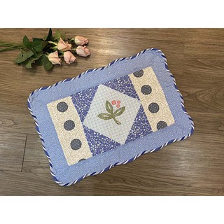 Thảm chùi chân - chiếc lá 3 nhánh - viền sọc xanh dương - tcc44604