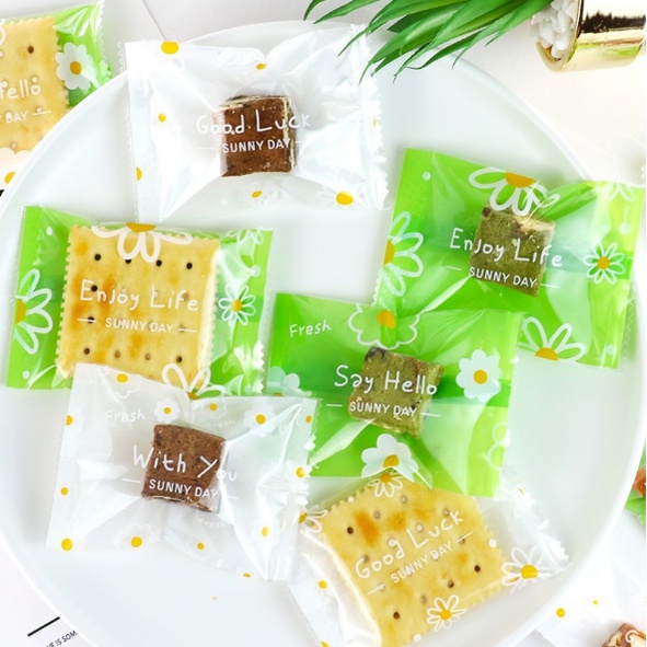 Túi đựng bánh quy, banh ngói, kẹo hoa trắng xanh 7x10cm
