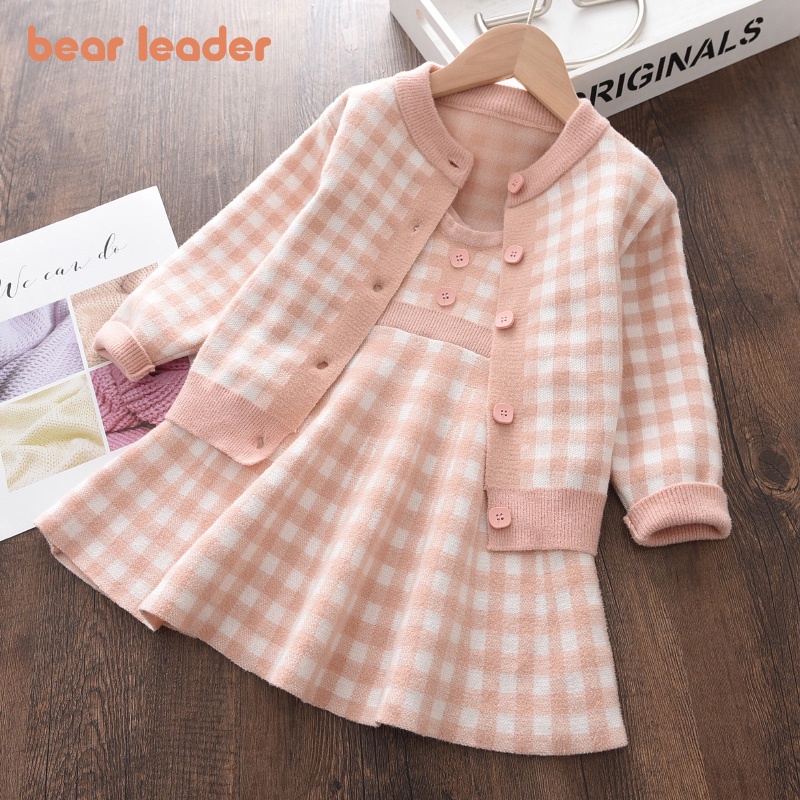 Bộ BEAR LEADER AZ2623 Áo sweater dệt kim in sọc caro + Đầm công chúa phong cách mùa đông dành cho bé gái