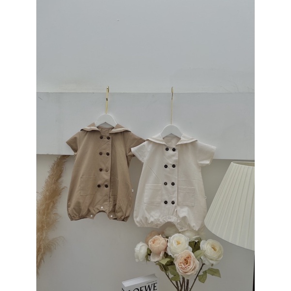 Suit cổ thuỷ thủ cúc dừa em bé