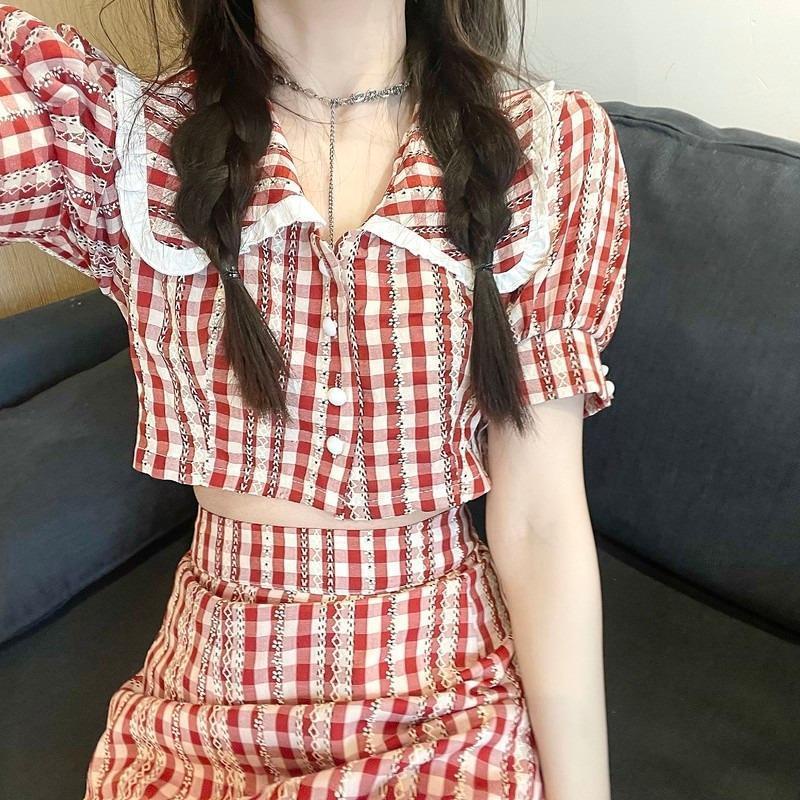 Fashion suit women 2021 summer new sweet thin short sleeves + high waist plaid skirt two sets