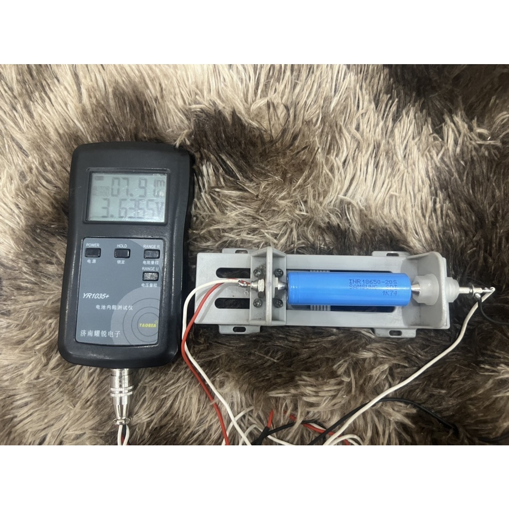 Pin Samsung 20R xả cao 20A, dung lượng 2000mAh, tháo khối chưa sử dụng.