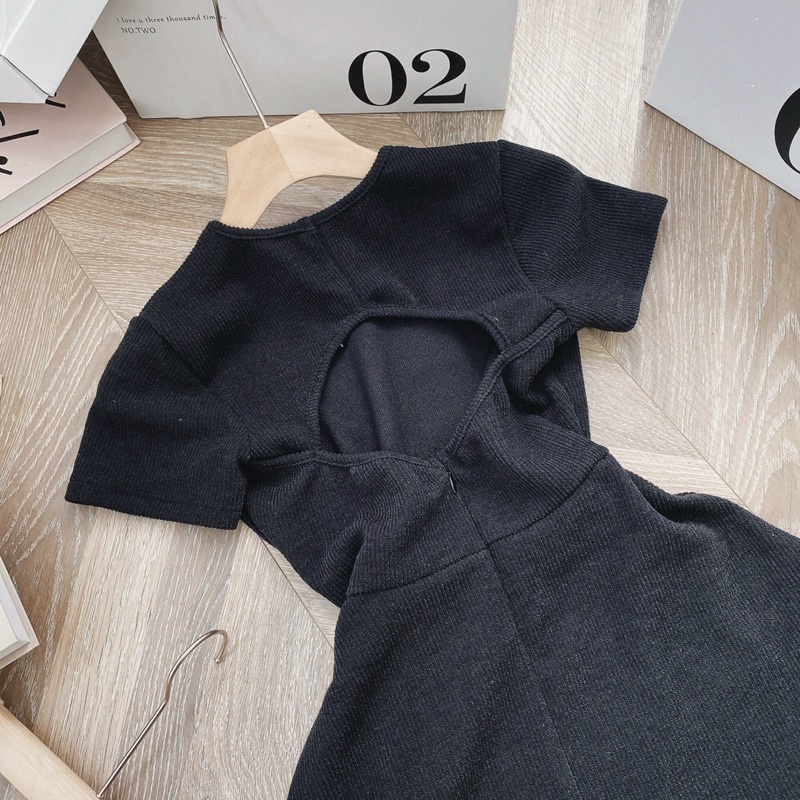 ĐẦM MIDI ĐEN XOÈ CUT OUT LƯNG TAY NGẮN