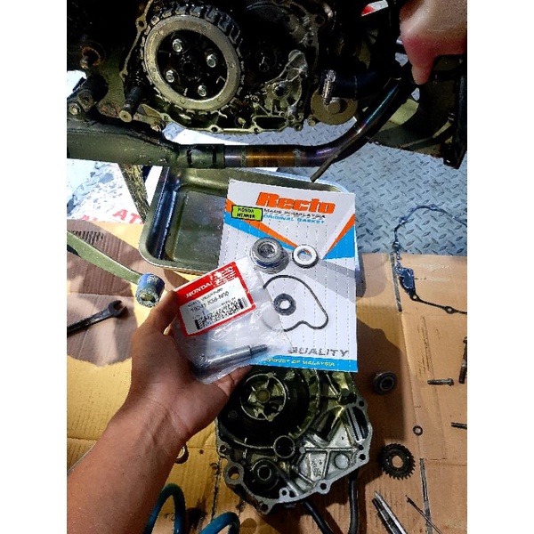 BỘ PHỐT BƠM NƯỚC RECTO- TRỤC BƠM  NƯỚC ZIN INDO
