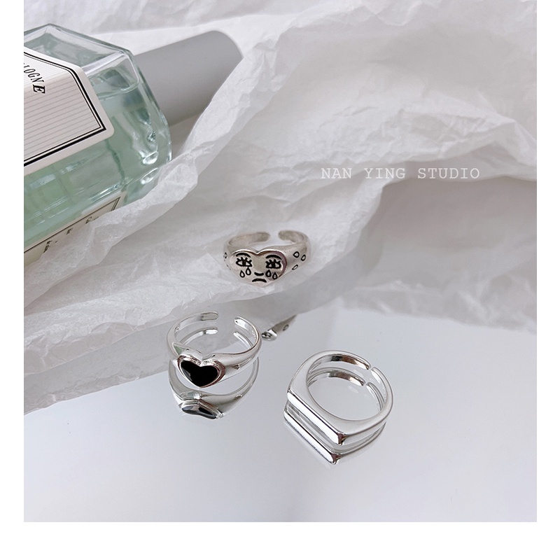 Nhẫn Hình Mặt Cười Màu Đen Phong Cách hip hop Cổ Điển Thời Trang Cho Nữ