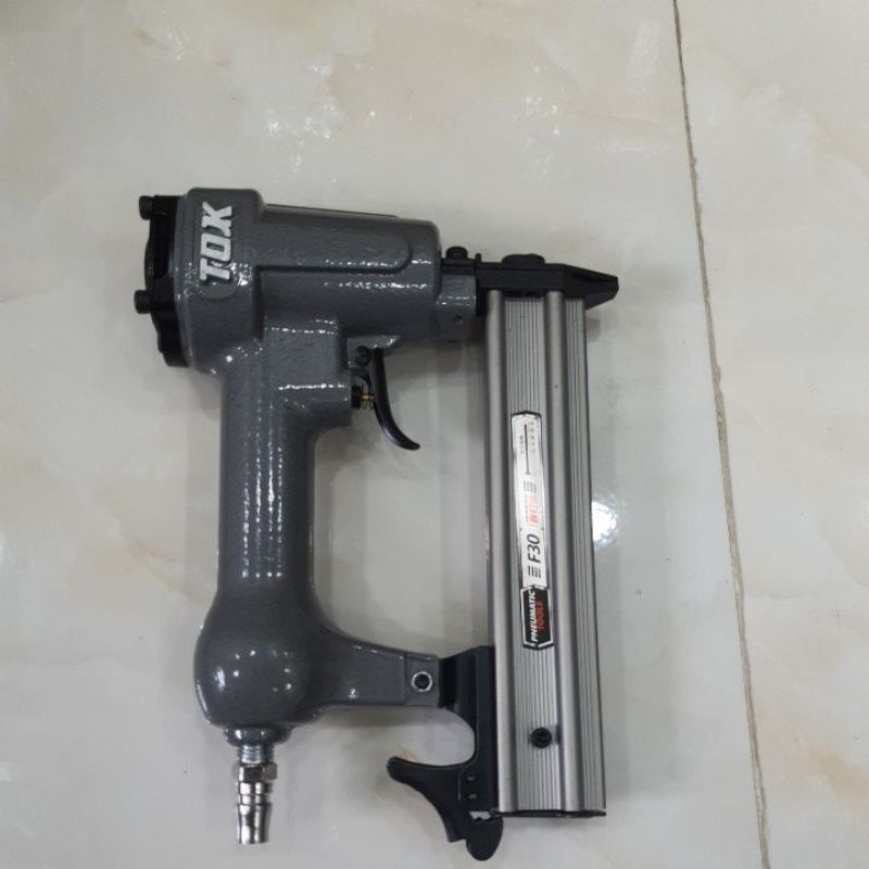 Súng Bắn Đinh TOK F30