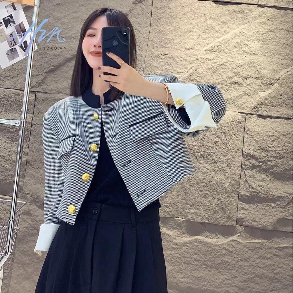 Hàng Mới Về Áo Khoác Cardigan Ngắn Cổ Đứng Cài Một Hàng Khuy Màu Tương Phản Thời Trang Mùa Xuân 2022 Cho Bạn Gái