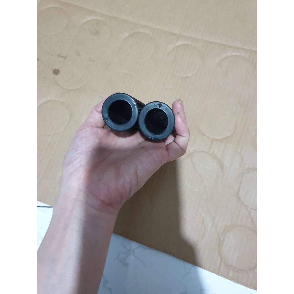 CẶP CAO SU BỌC GHI-ĐÔNG TAY LÁI MÁY CẮT CỎ . PHI 16 - 19