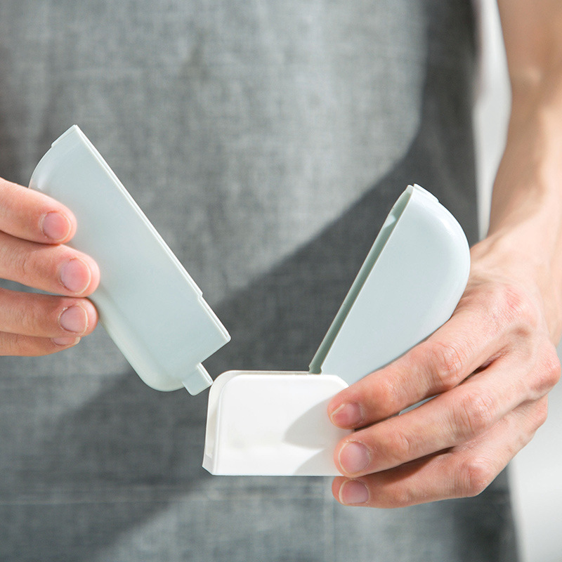 Muỗng xới cơm Ossayi đóng mở tự động tiện lợi