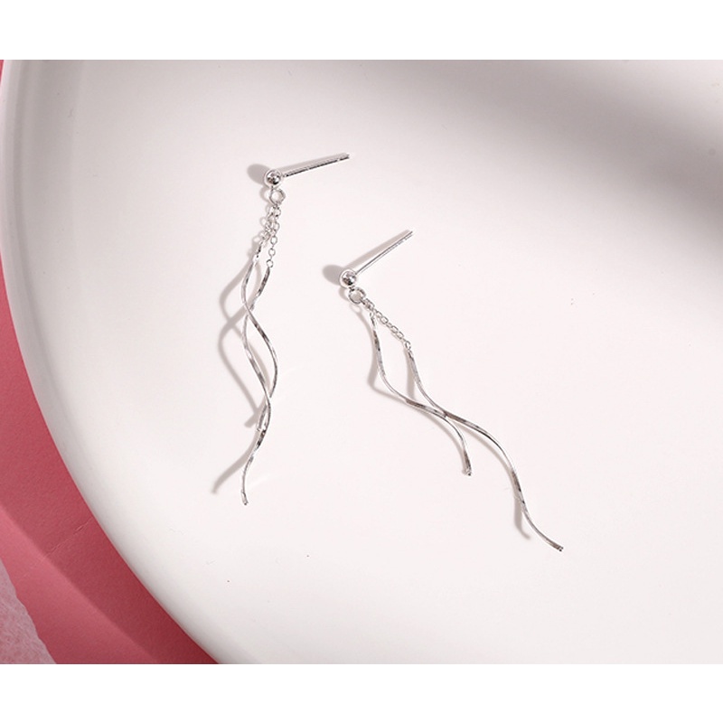 Bông tai dáng dài gợn sóng phối bi B22 Give.love shop bông tai đi dự tiệc