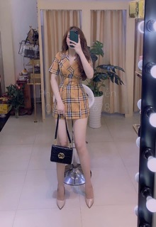 Váy bbr cổ vest siêu sang