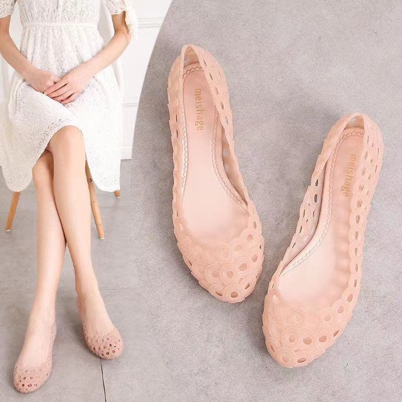 Giày sandal chất liệu nhựa PVC đục lỗ đế bằng thời trang đi biển cho bé gái