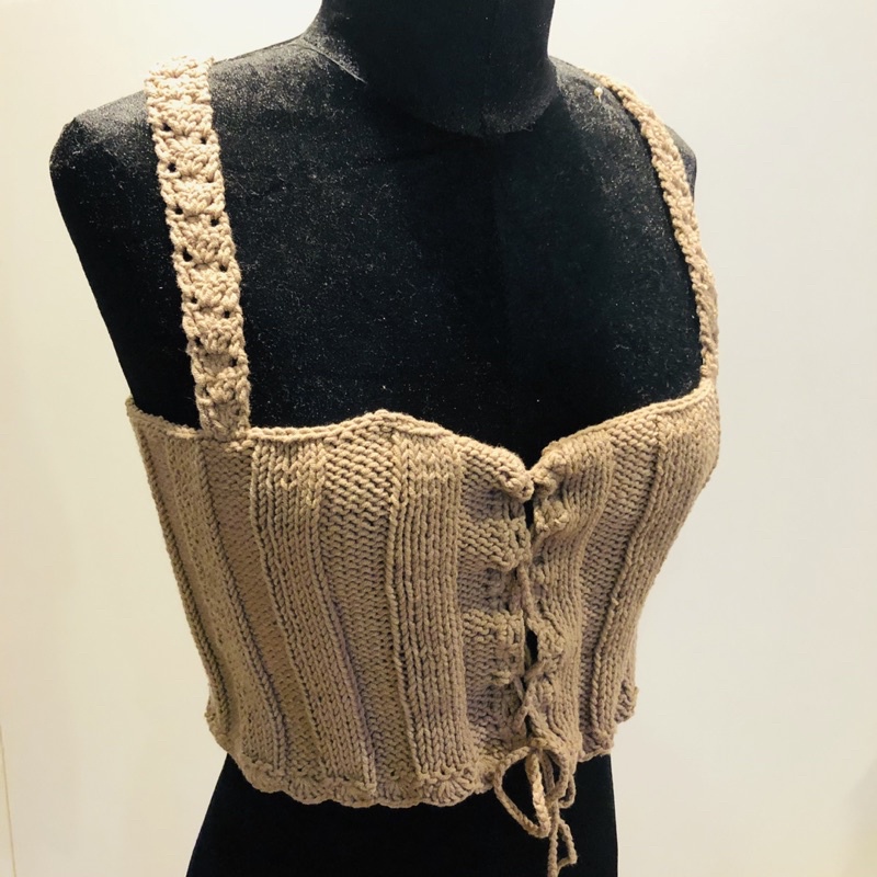 Áo croptop áo 2 dây thắt nơ len móc màu nâu tây