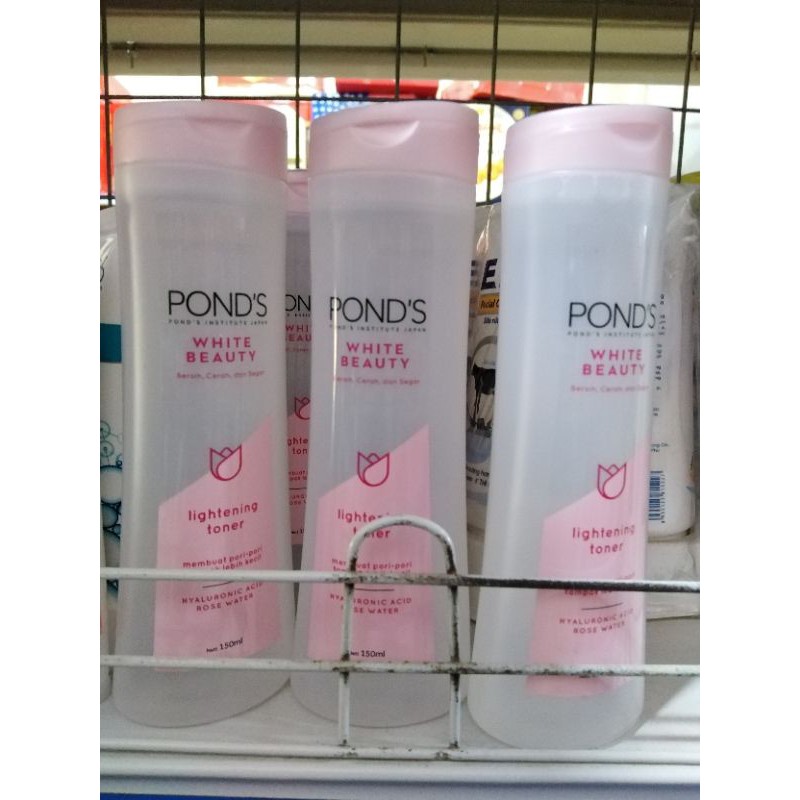 Nước hoa hồng Pond's