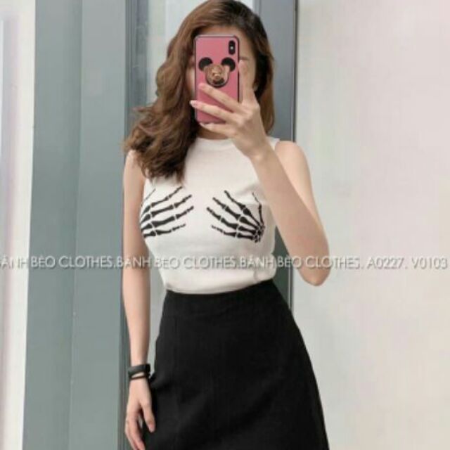 Áo ba lỗ ngược bàn tay