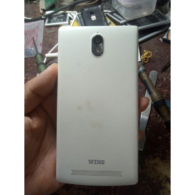 Xác điện thoại wing iris 55